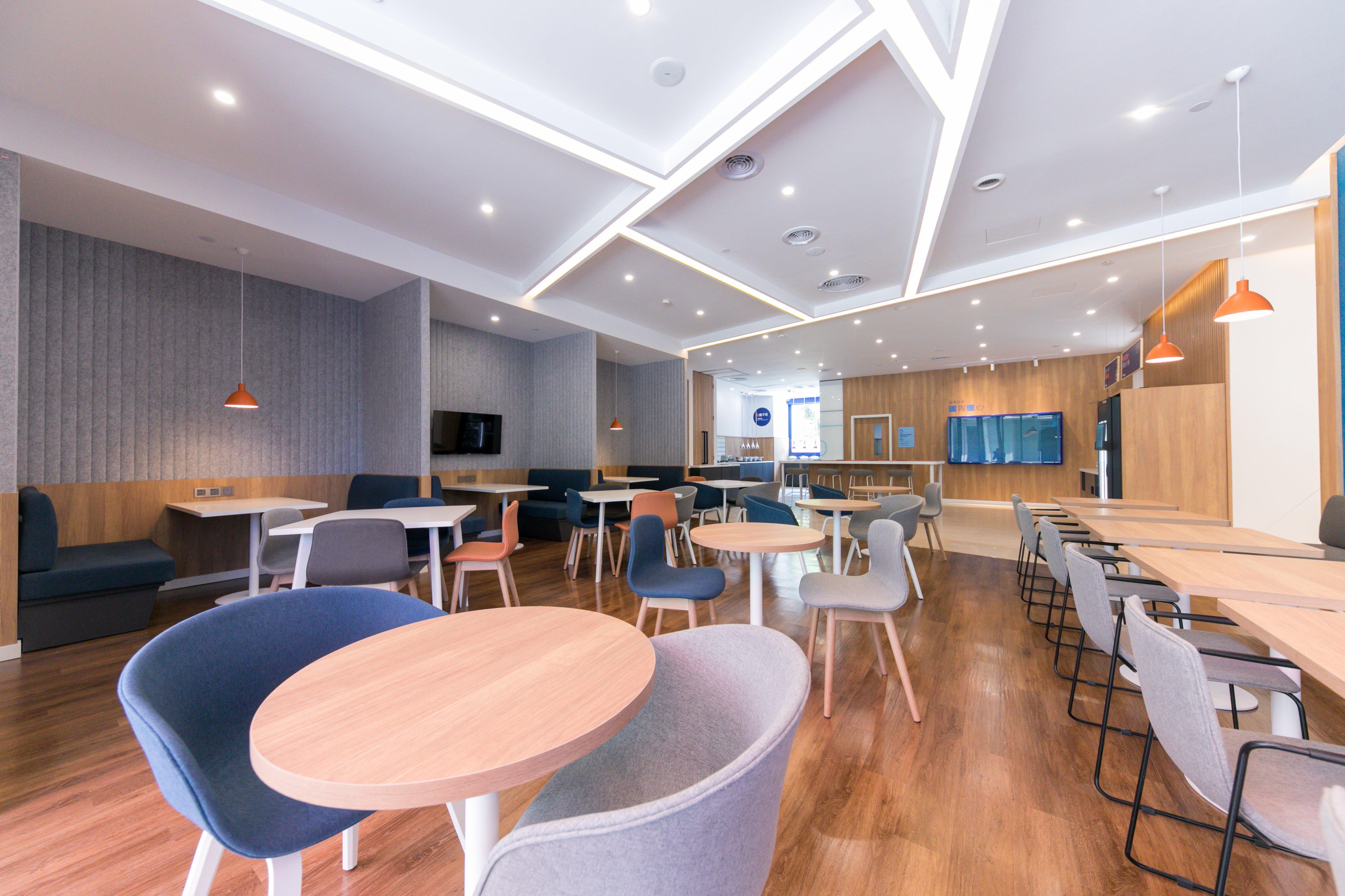 Holiday Inn Express Shanghai Tangzhen By Ihg - 20 Mins To Disney Land المظهر الخارجي الصورة